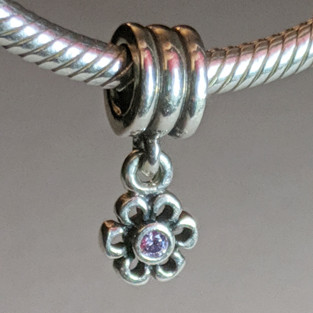 Pandora Dangling Daisy Charm
